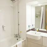 Premier Hotel